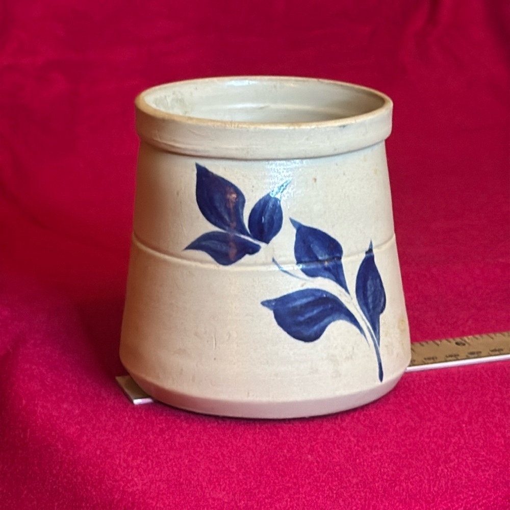Williamsburg Salt Glaze Crock 4.5” tall